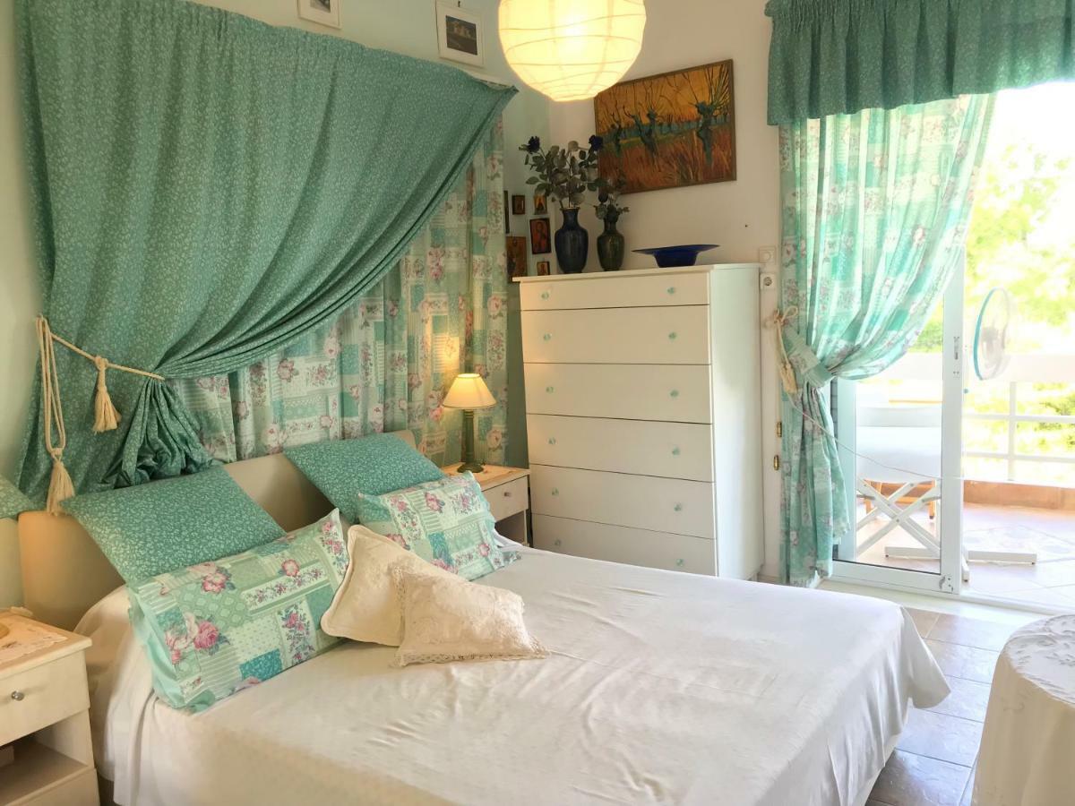 Kerry'S Cosy Apartment Vári المظهر الخارجي الصورة